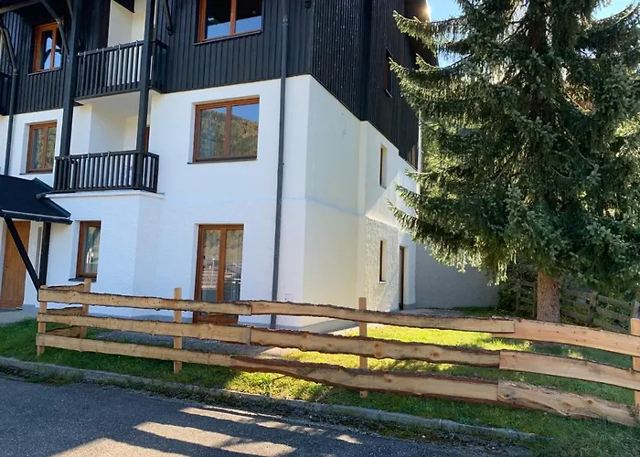 Panoramaalm - In - Out *