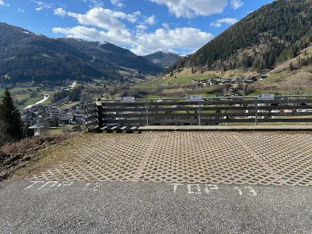 Panoramaalm - In - Out Bad Kleinkirchheim